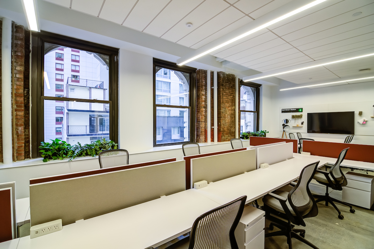 101G-WorkSuite 404-WorkPlace-4thFl-2 