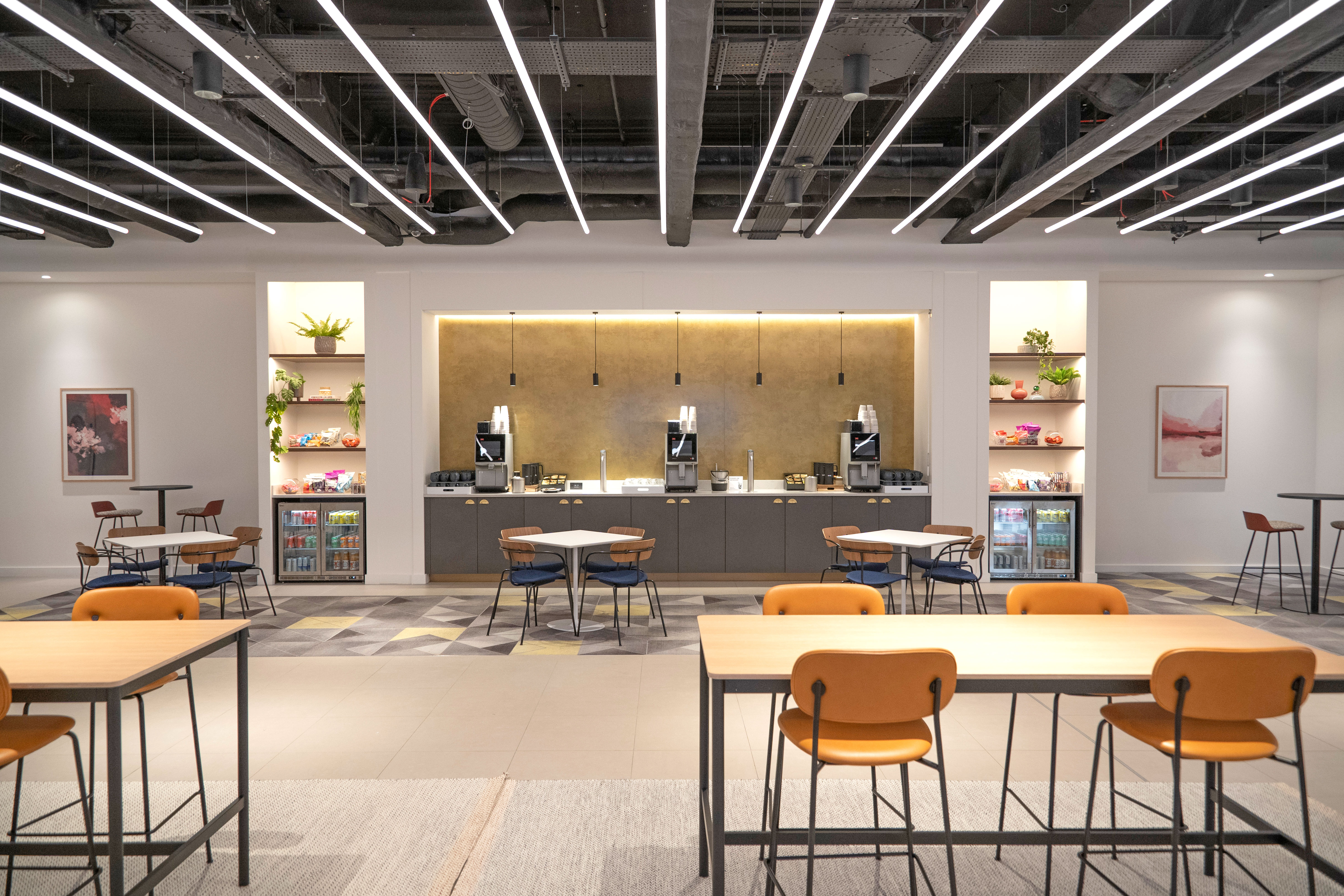 155-Nourish in Traders Lounge 2nd floor.jpg
