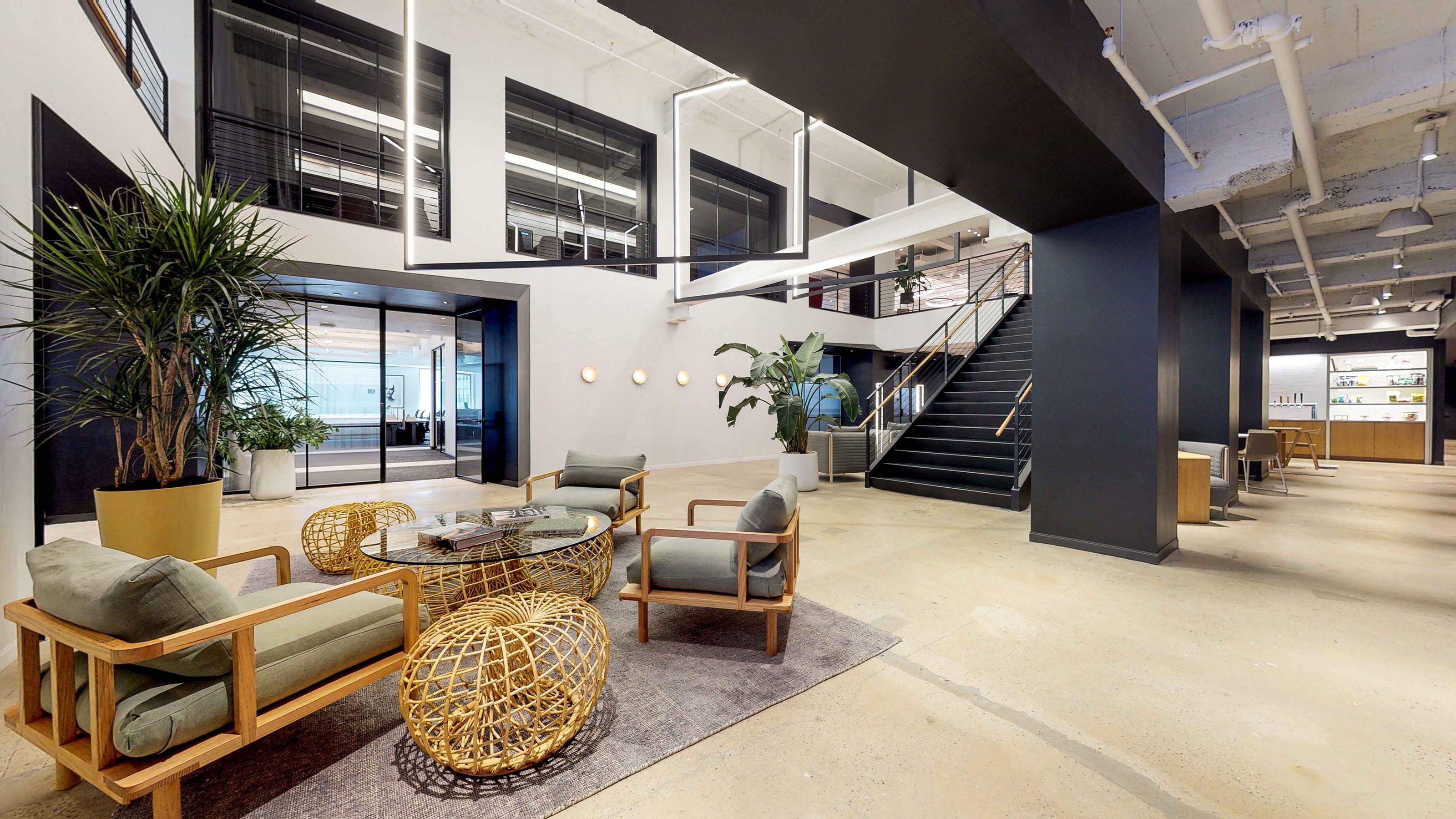 Convene-NYC-530-Fifth-Ave-8th-Floor-Staircase