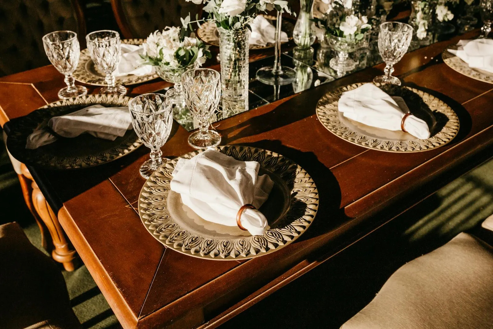 THE MALLORY TABLESCAPE